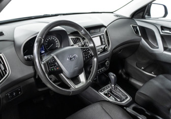Подержанный автомобиль Hyundai Creta 2020 года (11 фото)