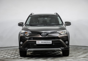 Подержанный автомобиль Toyota RAV4 2019 года (2 фото)