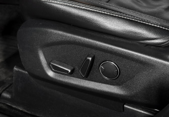 Подержанный автомобиль Ford Explorer 2017 года (11 фото)