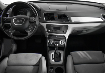 Подержанный автомобиль Audi Q3 2012 года (14 фото)