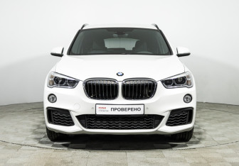 Подержанный автомобиль BMW X1 2018 года (2 фото)