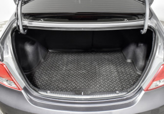 Подержанный автомобиль Hyundai Solaris Sedan 2016 года (18 фото)