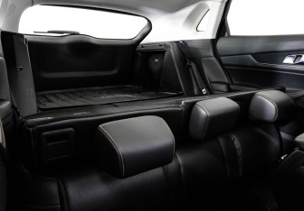 Подержанный автомобиль Changan UNI-K 2023 года (34 фото)