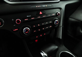 Подержанный автомобиль Kia Sportage 2021 года (16 фото)