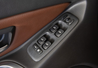 Подержанный автомобиль Volvo XC90 2008 года (18 фото)