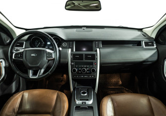 Подержанный автомобиль Land Rover Discovery Sport 2016 года (13 фото)