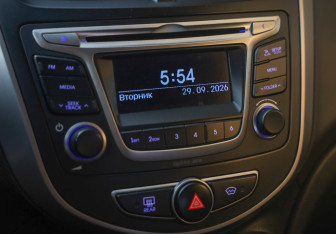 Подержанный автомобиль Hyundai Solaris Sedan 2015 года (15 фото)