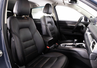 Подержанный автомобиль Mazda CX-5 2021 года (12 фото)