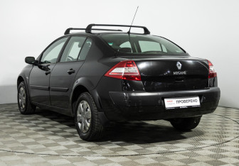Подержанный автомобиль Renault Megane Sedan 2008 года (7 фото)