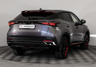 Подержанный автомобиль Omoda C5 2024 года (8 фото)
