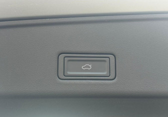 Подержанный автомобиль Omoda C5 2023 года (24 фото)