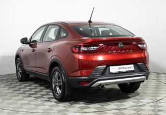 Подержанный автомобиль Renault Arkana 2021 года (7 фото)
