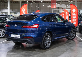 Подержанный автомобиль BMW X4 2019 года (7 фото)