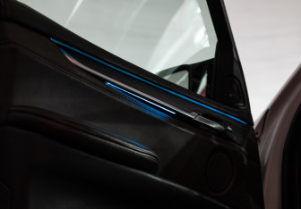 Подержанный автомобиль BMW X5 2017 года (27 фото)