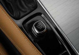 Подержанный автомобиль Volvo XC90 2019 года (26 фото)