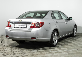Подержанный автомобиль Chevrolet Epica 2007 года (5 фото)