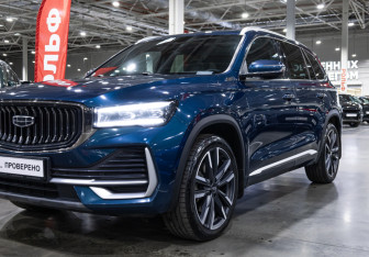 Подержанный автомобиль Geely Monjaro 2023 года (6 фото)