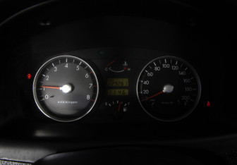 Подержанный автомобиль Hyundai Getz 2003 года (12 фото)