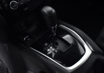 Подержанный автомобиль Nissan X-Trail 2018 года (14 фото)