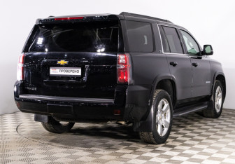 Подержанный автомобиль Chevrolet Tahoe 2016 года (5 фото)