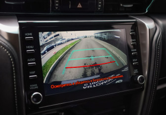 Подержанный автомобиль Toyota Fortuner 2020 года (20 фото)