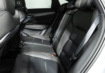 Подержанный автомобиль Geely Tugella 2023 года (10 фото)