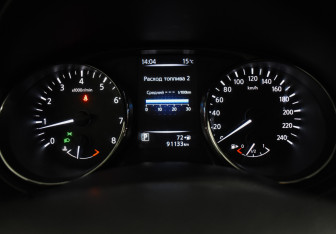 Подержанный автомобиль Nissan X-Trail 2018 года (21 фото)