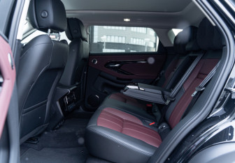 Новый Land Rover Range Rover Evoque 2025 (10 фото)