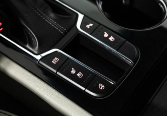 Подержанный автомобиль Kia Carnival 2019 года (19 фото)