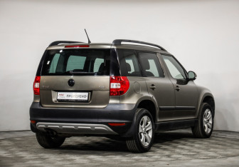 Подержанный автомобиль Skoda Yeti 2011 года (5 фото)