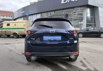 Подержанный автомобиль Mazda CX-5 2021 года (5 фото)