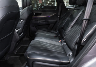 Подержанный автомобиль Jaecoo J8 2024 года (12 фото)
