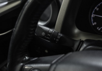 Подержанный автомобиль Toyota RAV4 2019 года (20 фото)
