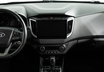 Подержанный автомобиль Hyundai Creta 2019 года (14 фото)