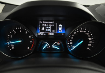Подержанный автомобиль Ford Kuga 2018 года (22 фото)