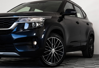 Подержанный автомобиль Kia Seltos 2021 года (2 фото)