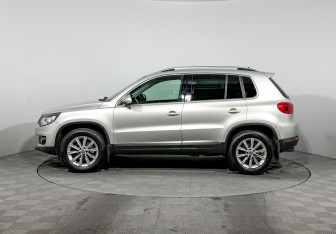 Подержанный автомобиль Volkswagen Tiguan 2013 года (8 фото)