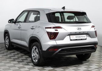 Подержанный автомобиль Hyundai Creta 2021 года (7 фото)