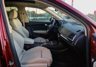 Подержанный автомобиль Audi Q5 2019 года (30 фото)