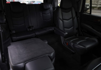 Подержанный автомобиль Cadillac Escalade Suv 2018 года (27 фото)