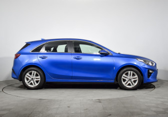 Подержанный автомобиль Kia Ceed Hatchback 2019 года (4 фото)