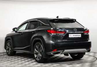 Подержанный автомобиль Lexus RX 2019 года (7 фото)