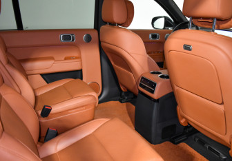 Подержанный автомобиль LiXiang L9 2023 года (15 фото)