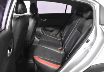 Подержанный автомобиль Kia Rio Hatchback 2019 года (11 фото)