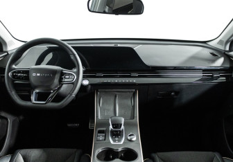 Подержанный автомобиль Omoda C5 2023 года (13 фото)