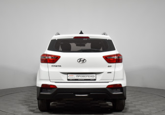 Подержанный автомобиль Hyundai Creta 2018 года (6 фото)