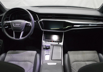 Подержанный автомобиль Audi A6 Sedan 2024 года (14 фото)