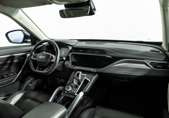 Подержанный автомобиль Geely Atlas Pro 2022 года (9 фото)