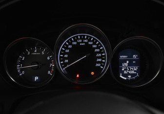 Подержанный автомобиль Mazda CX-5 2014 года (23 фото)