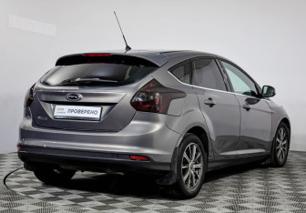 Подержанный автомобиль Ford Focus Hatchback 2013 года (5 фото)